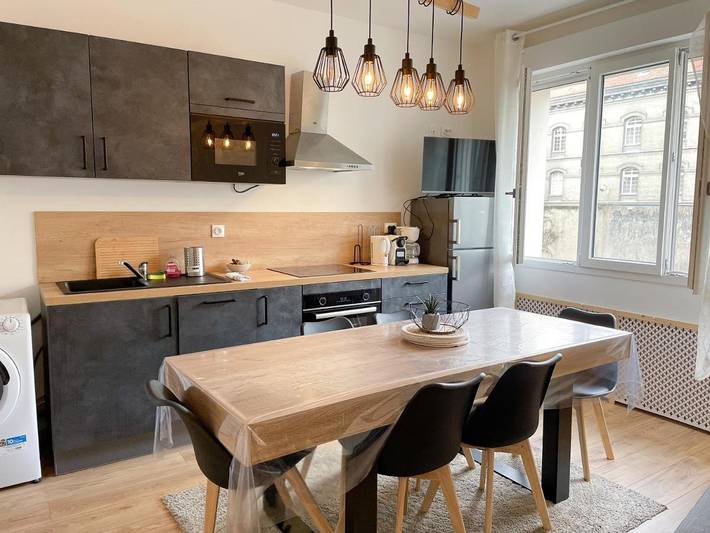 Gîte pour 4 personnes dans Cinema Ugc Astoria Lyon