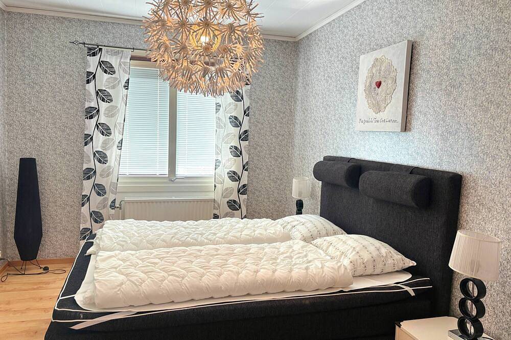 Connys Hus – Modernes Ferienhaus nahe Kosta Outlet & Glasreich in Småland in Kronoberg