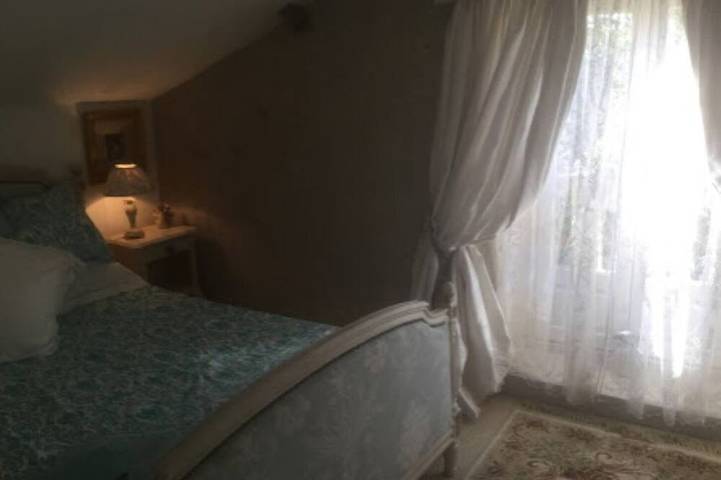 Gîte pour 3 personnes, avec terrasse et jardin, animaux acceptés dans Saint-Privat-en-Périgord - 2