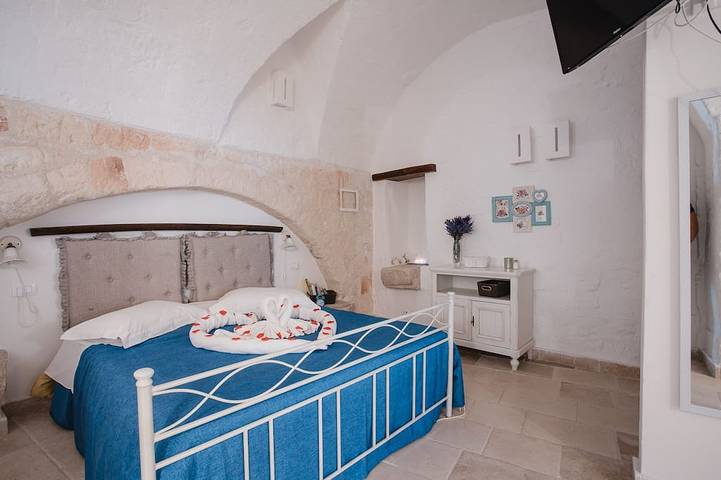 Ganze Wohnung, Komfortable Wohnung in der Nähe des Meeres im Zentrum von Monopoli, Apulien Free Wi-Fi in Cala Porta Vecchia, Monopoli