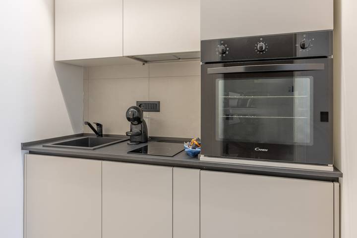 Appartement entier, Appartement « Calcagno Home 3 » avec terrasse privée, Wi-Fi et climatisation in Milazzo, Province de Messina