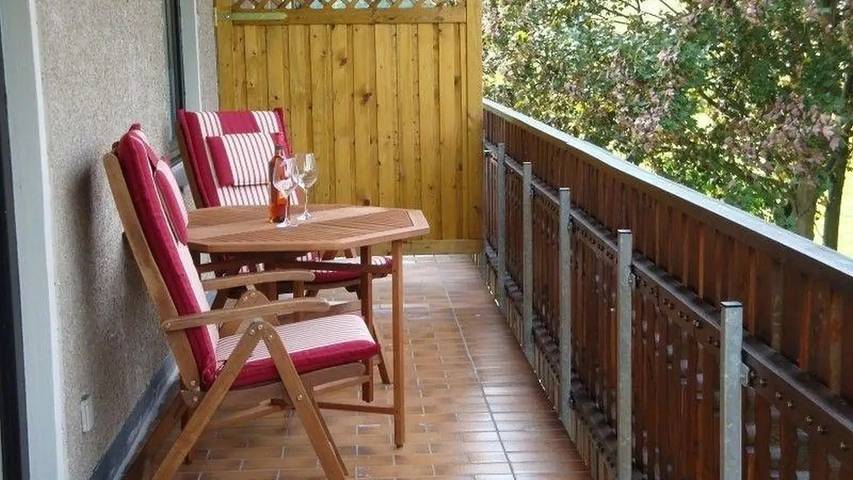 Ferienwohnung für 2 Personen, mit Garten und Balkon sowie Sauna