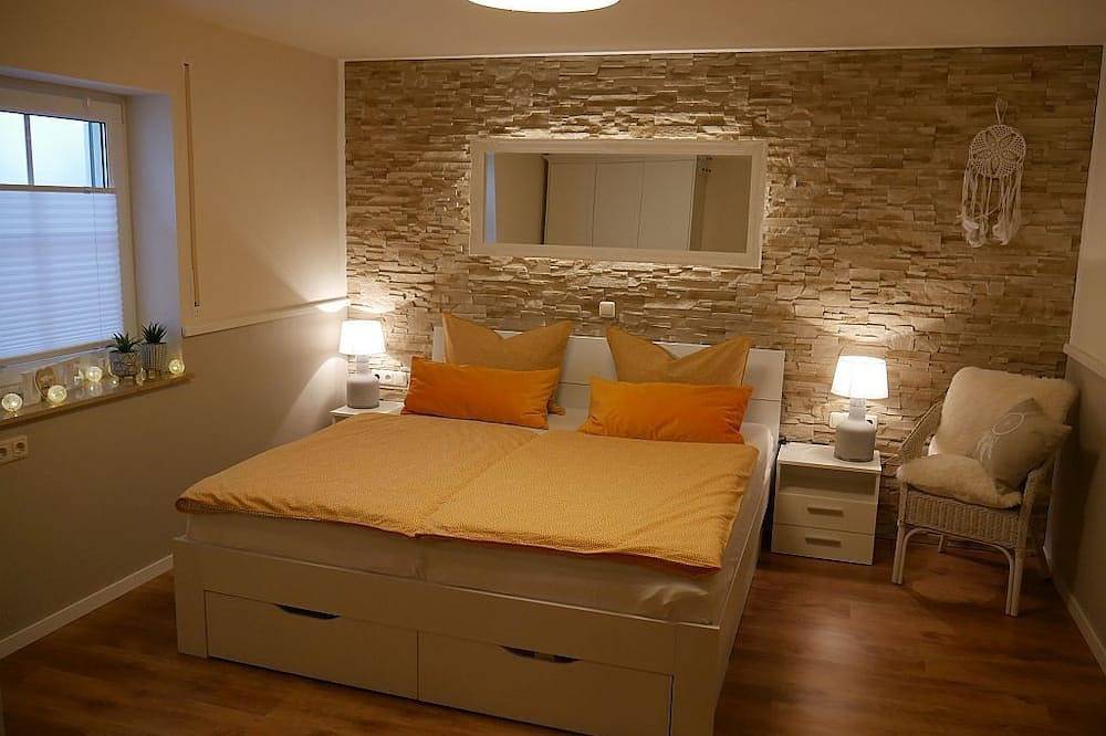 Ganze Wohnung, Moderne Souterrainferienwohnung mit angenehmer Fußbodenheizung in Schwarzenbach an der Saale, Landkreis Hof