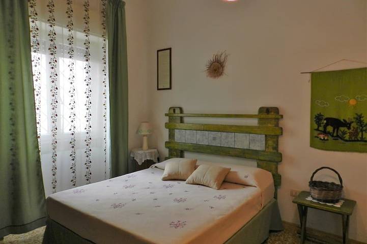 Ganze Wohnung, House In The Court With Terrace in the historic center of Taviano 7 km from the sea in Taviano, Golf von Tarent