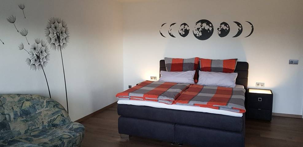 Entire apartment, Holiday Apartment "Breit - Kirchdorf" with Mountain View, Private Terrace & Wi-Fi in Kirchdorf im Wald, Eastern Bavaria