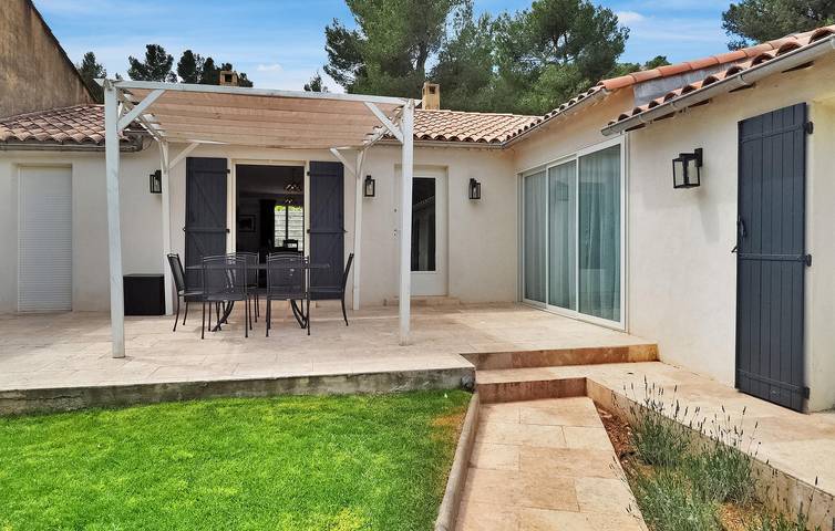 Apartamento de lujo con piscina y parking, a 700m del restaurante in Maussane-les-Alpilles, Region de Arles
