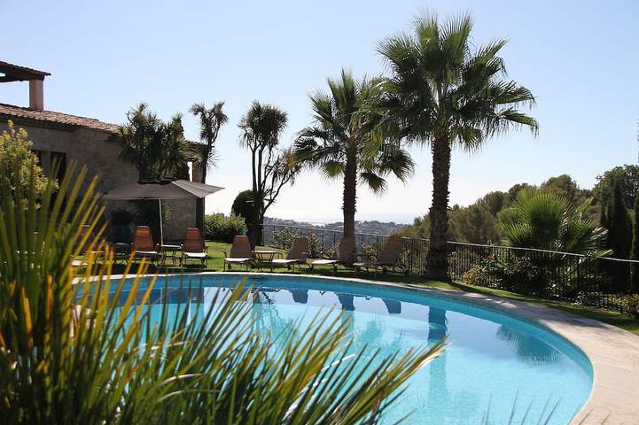 Maison de vacances pour 20 personnes, avec jardin à Saint-Paul-de-Vence