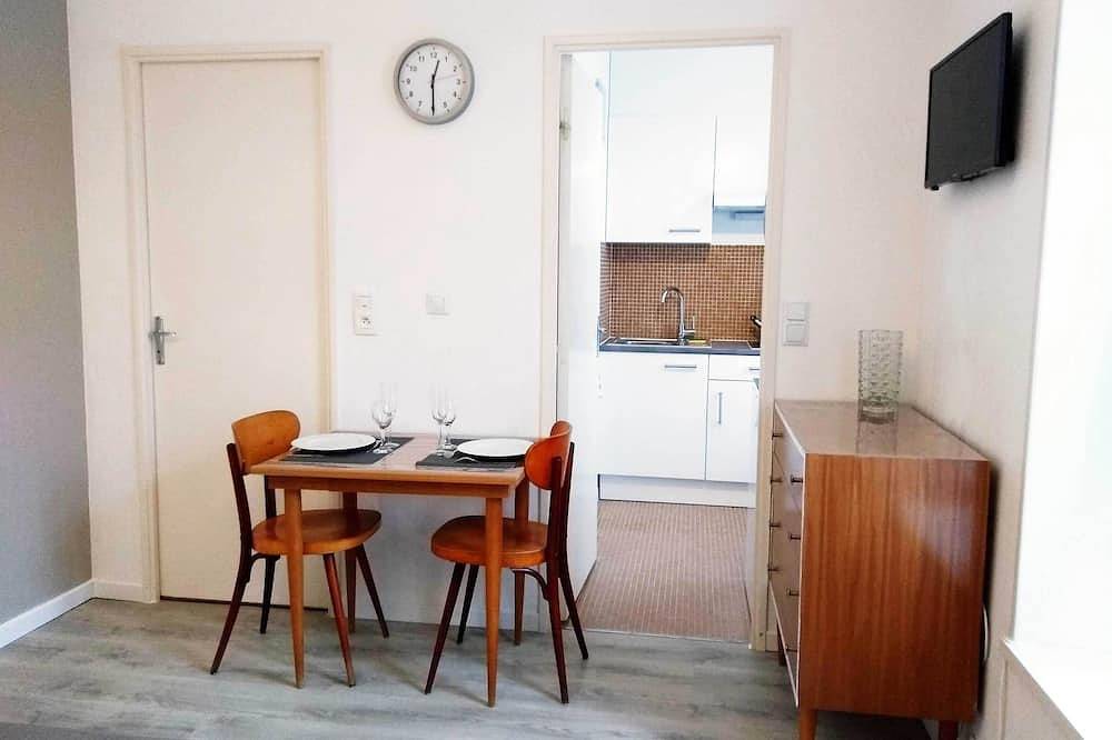 Appartement entier, Bright studio 13 near the thermal baths - Classified 2* in Rochefort, Région de Rochefort