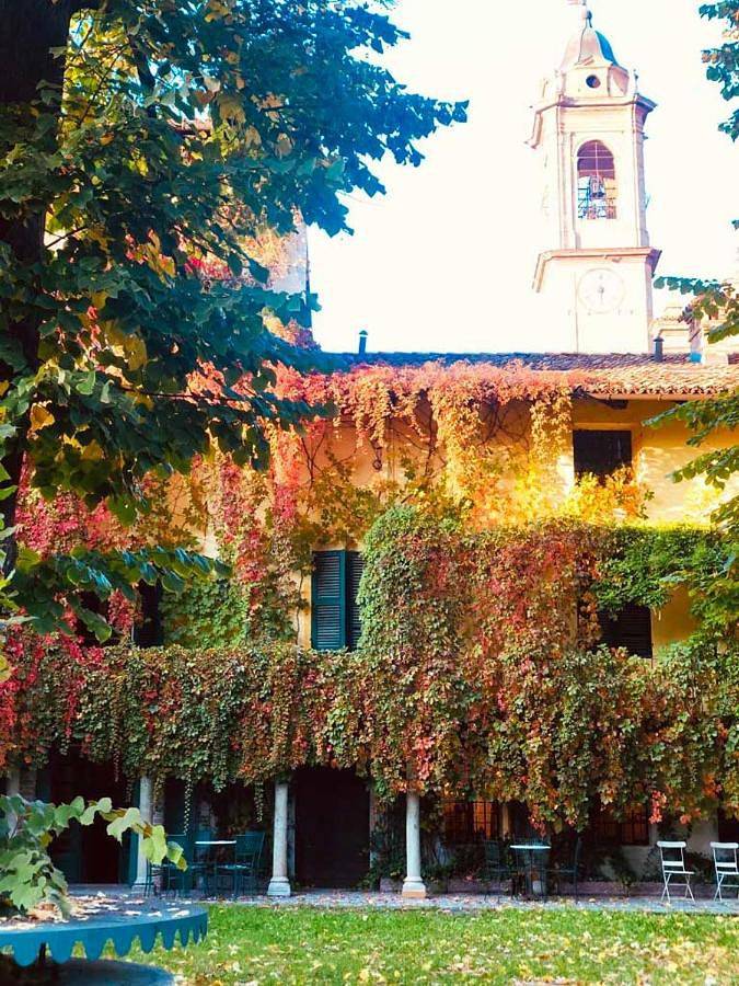 Chambre d’hôte pour 8 personnes, avec jardin et vue, animaux acceptés à Corneliano d'Alba