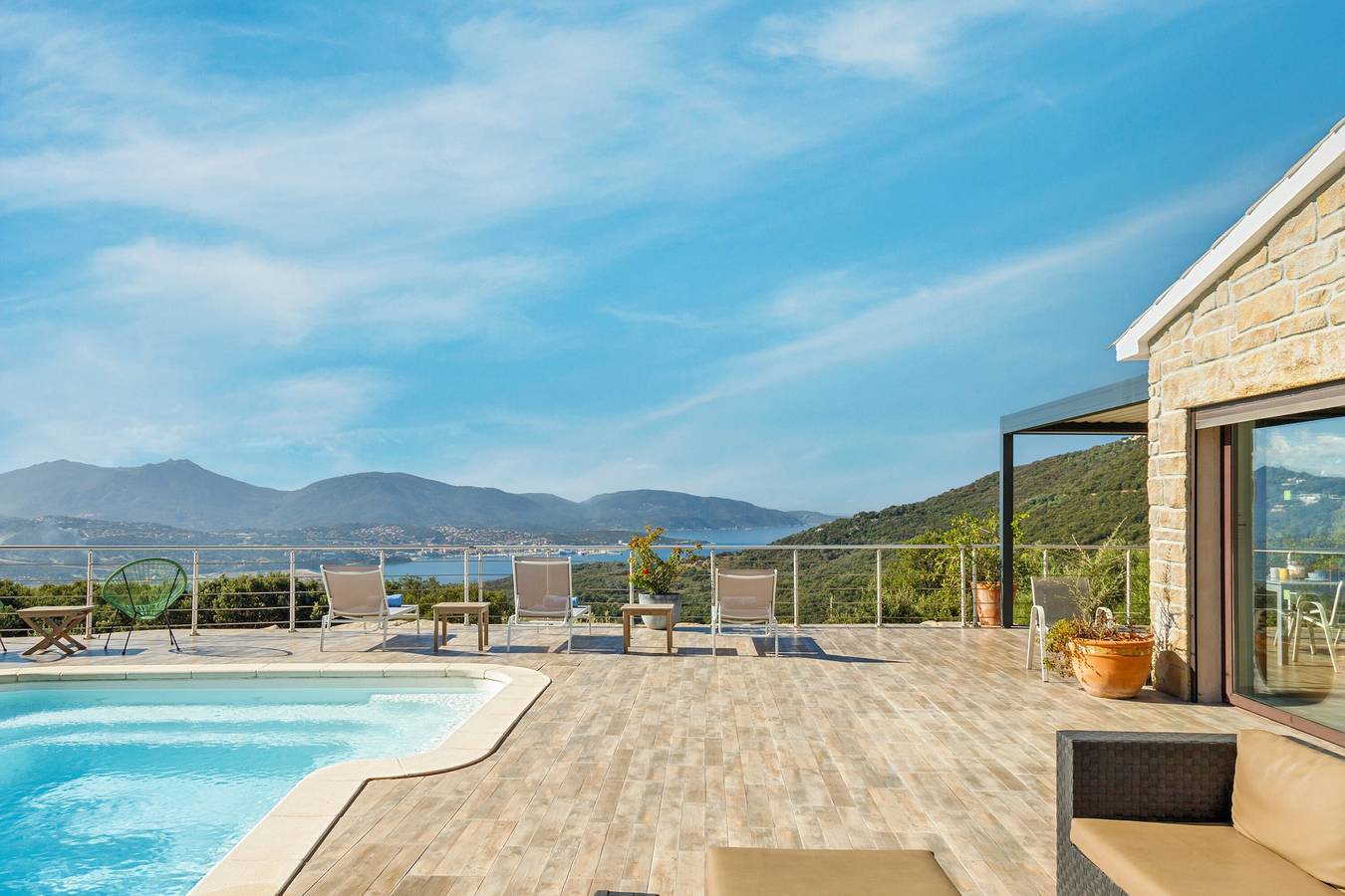 Villa 'Kalliste' avec vue sur la mer, Wi-Fi et climatisation in Olmeto, Arrondissement de Sartène