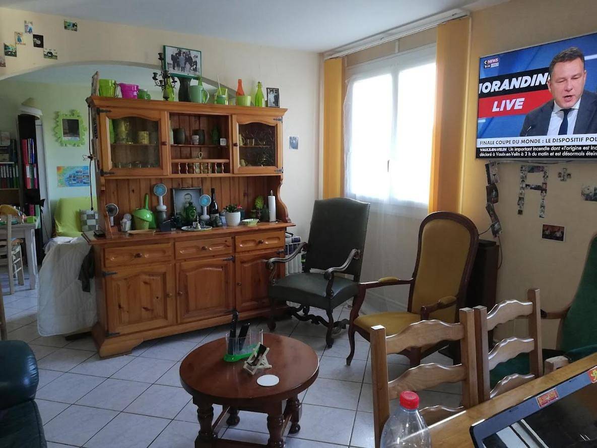 Double Room with Shared Bathroom in Verneuil-sur-Avre, Région d'Évreux