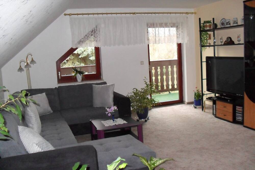 Ganze Wohnung, *Ferienwohnung Waldblick - Ferienwohnung in Belgern-Schildau, Naturpark niederlausitzer heidelandschaft (Brandenburg)