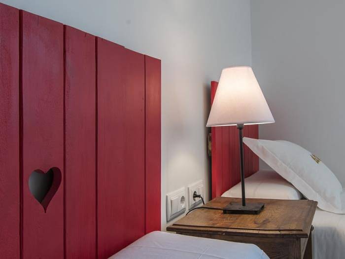 Casa rural para 8 personas, con Balcón/Terraza además de Jardín y Vistas al lago en Bages - 3