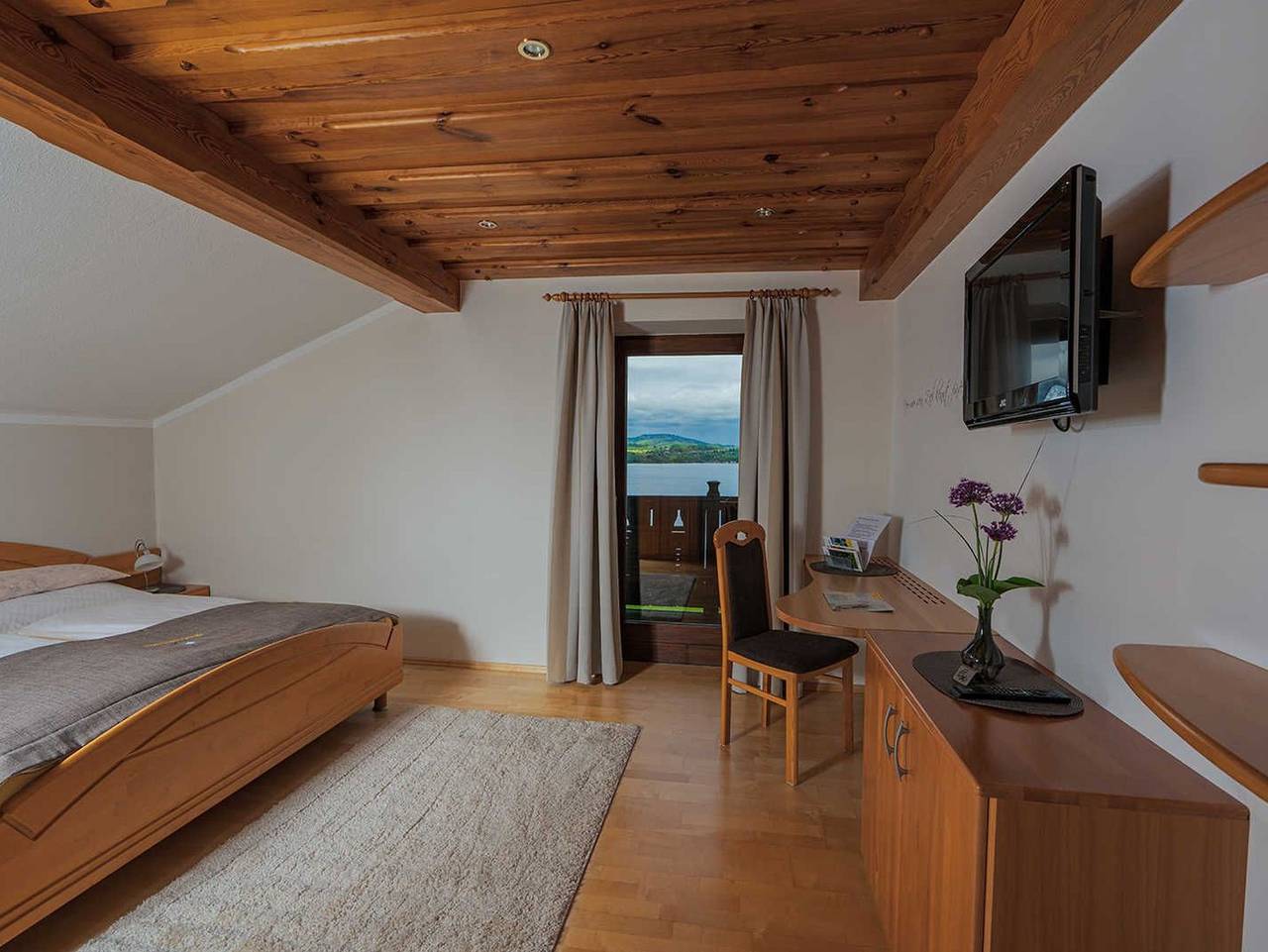 Ganze Ferienwohnung, Apartment Gaigg - Ferienwohnung in Weyregg am Attersee, Traunviertel