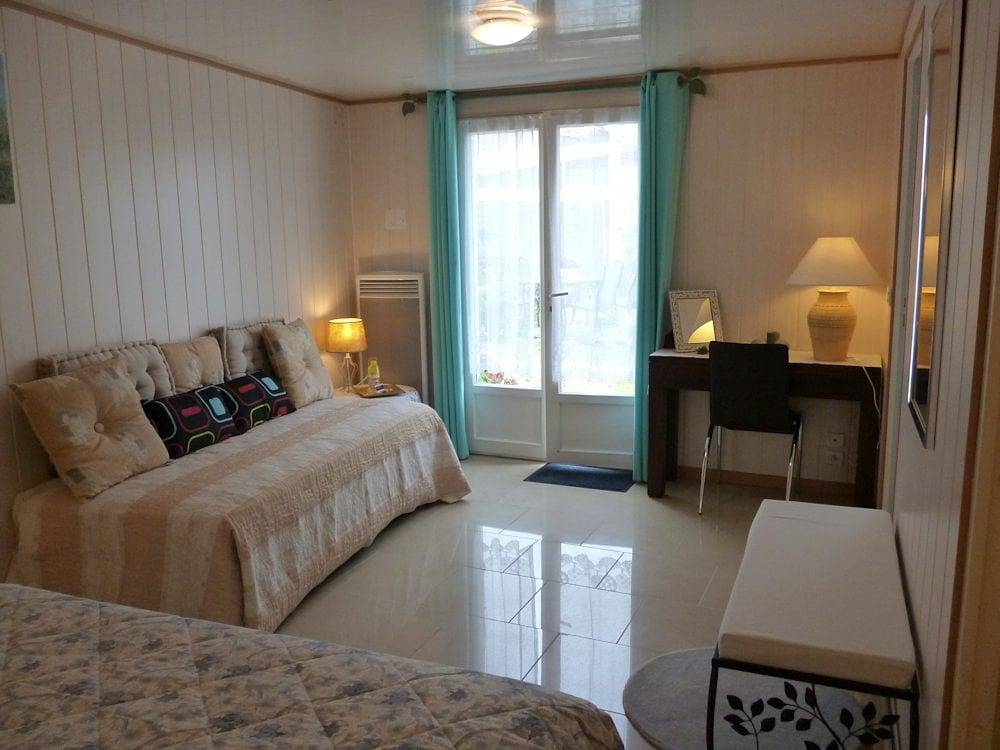 Chantal chambres d’hôtes Luçon - Suite étage in Luçon, Fontenay-le-Comte