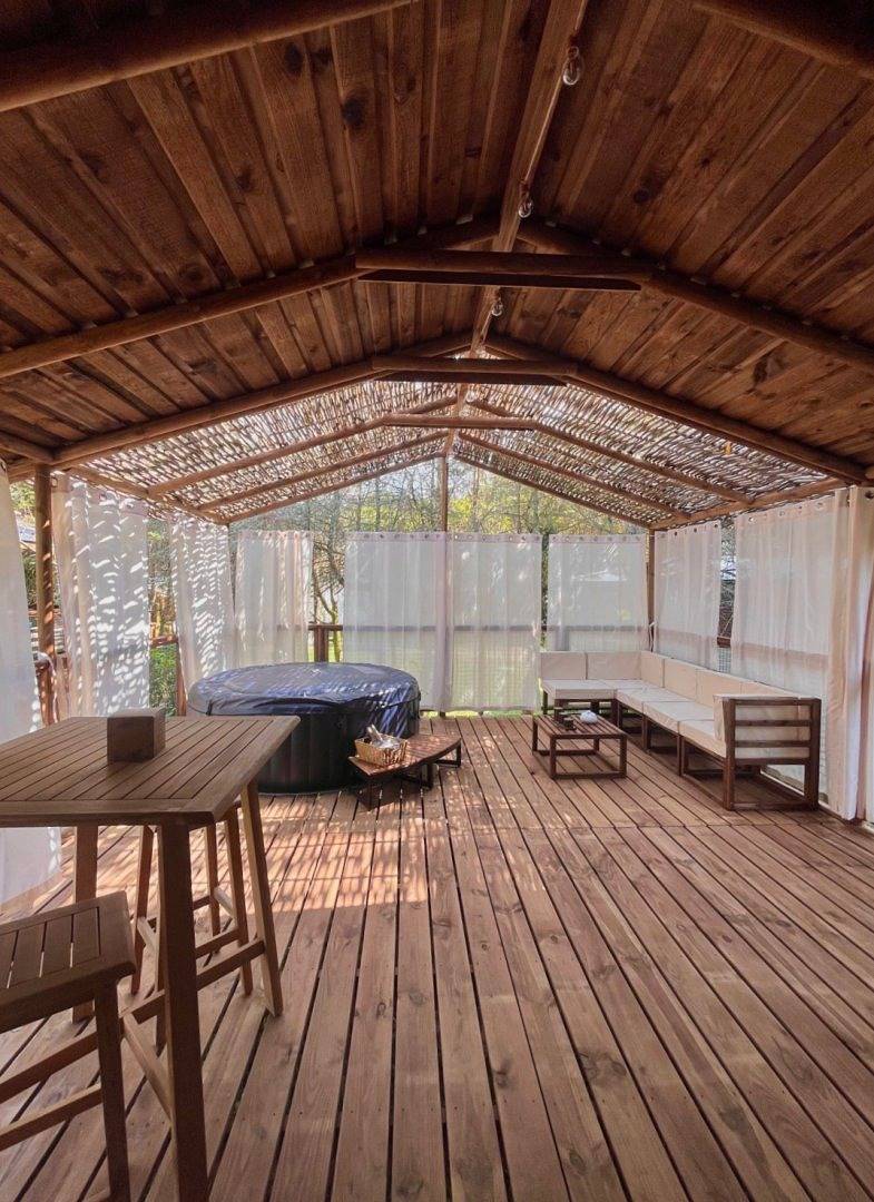 Cabane romantique insolite avec jacuzzi in Saint-Astier (Dordogne), Périgord Blanc