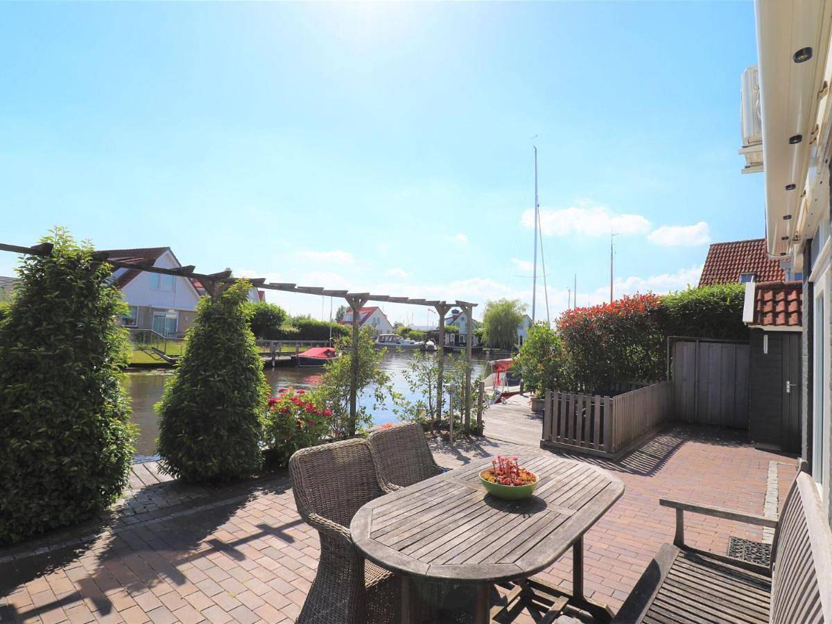 Two-Bedroom Holiday Home in Nationalpark De Alde Feanen