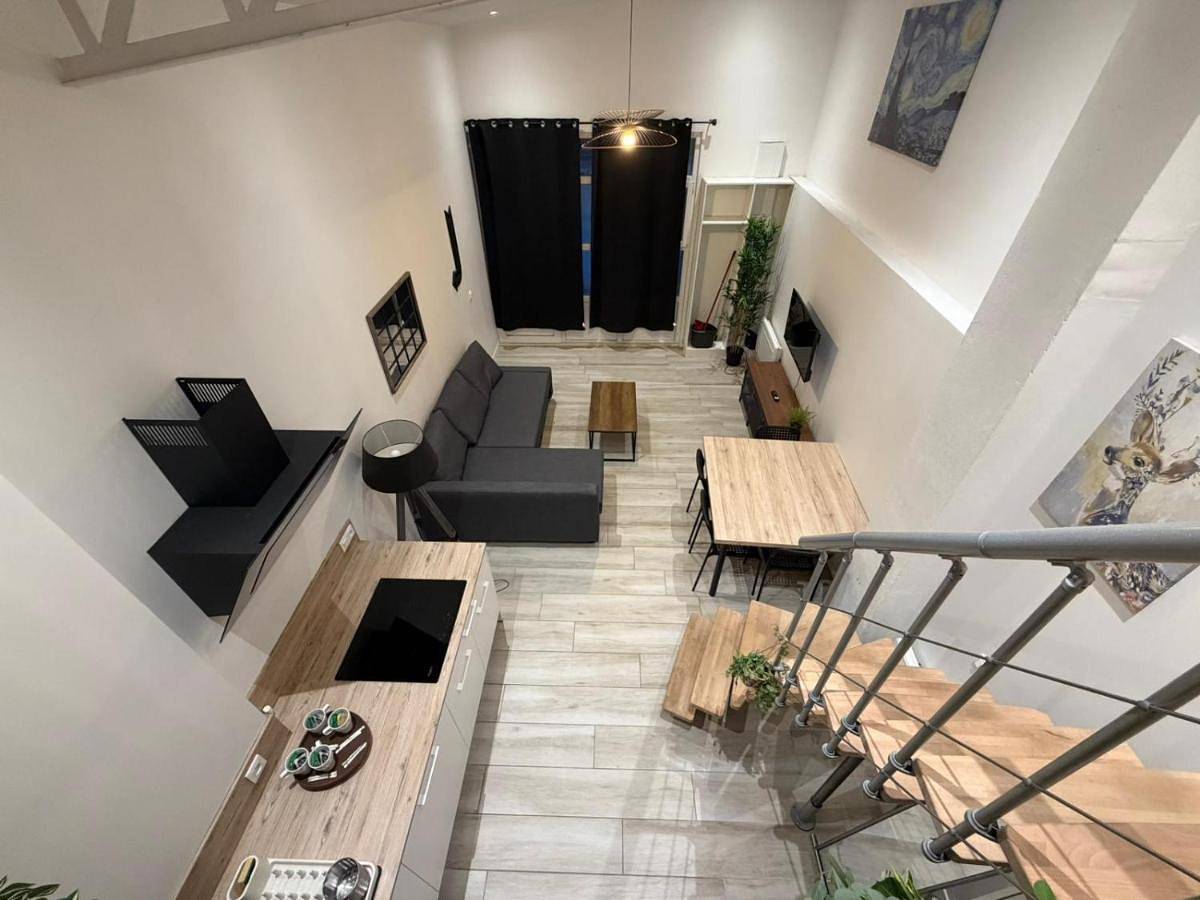 Appartement entier, Duplex Moon x4 pers New - Gare Parilly in Vénissieux, Lyon et ses environs
