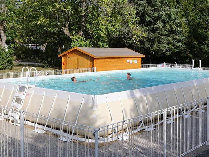 Location de vacances pour 2 personnes, avec Terrasse à Joyeux