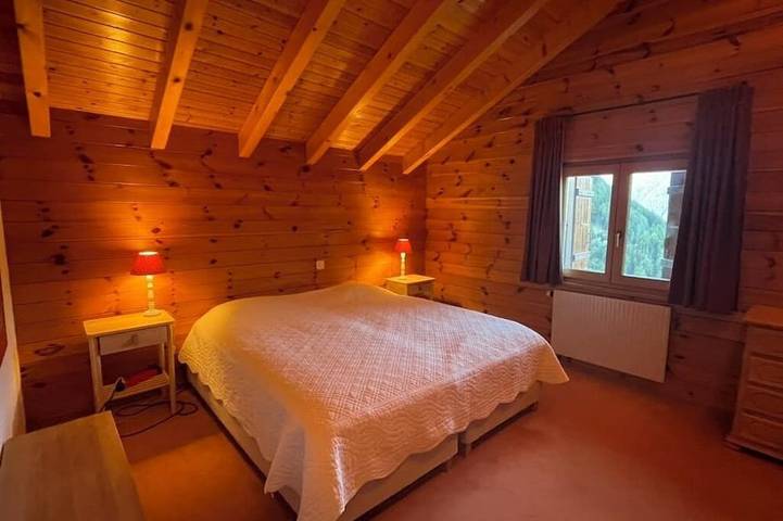 Gîte pour 8 personnes, avec jardin dans Saint Luc - 2