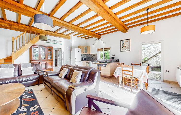 Location de vacances pour 6 personnes, avec jacuzzi et piscine ainsi que sauna et jardin à Rubercy - 4