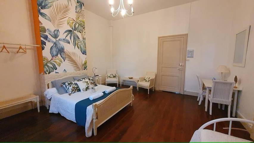 Chambre d’hôte pour 3 personnes, avec jacuzzi ainsi que piscine et jardin, adapté aux familles dans le Lot-et-Garonne - 2