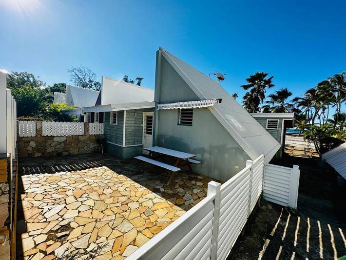 Gîte pour 4 personnes, avec vue et terrasse dans Anse l'Etang - 2