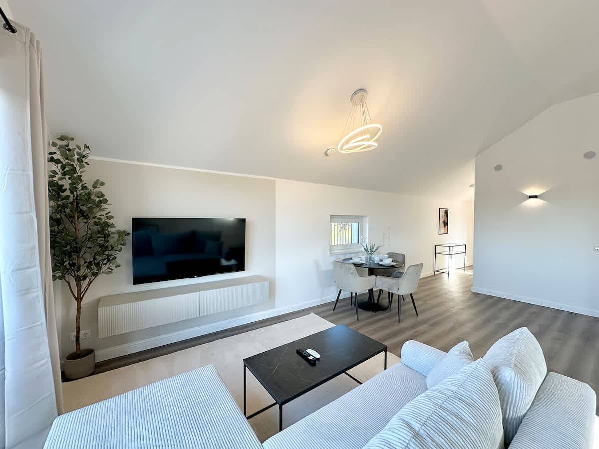 Ganze Ferienwohnung, Ferienwohnung für 3 Personen mit Balkon/Terrasse in Henstedt-Ulzburg, Kreis Segeberg