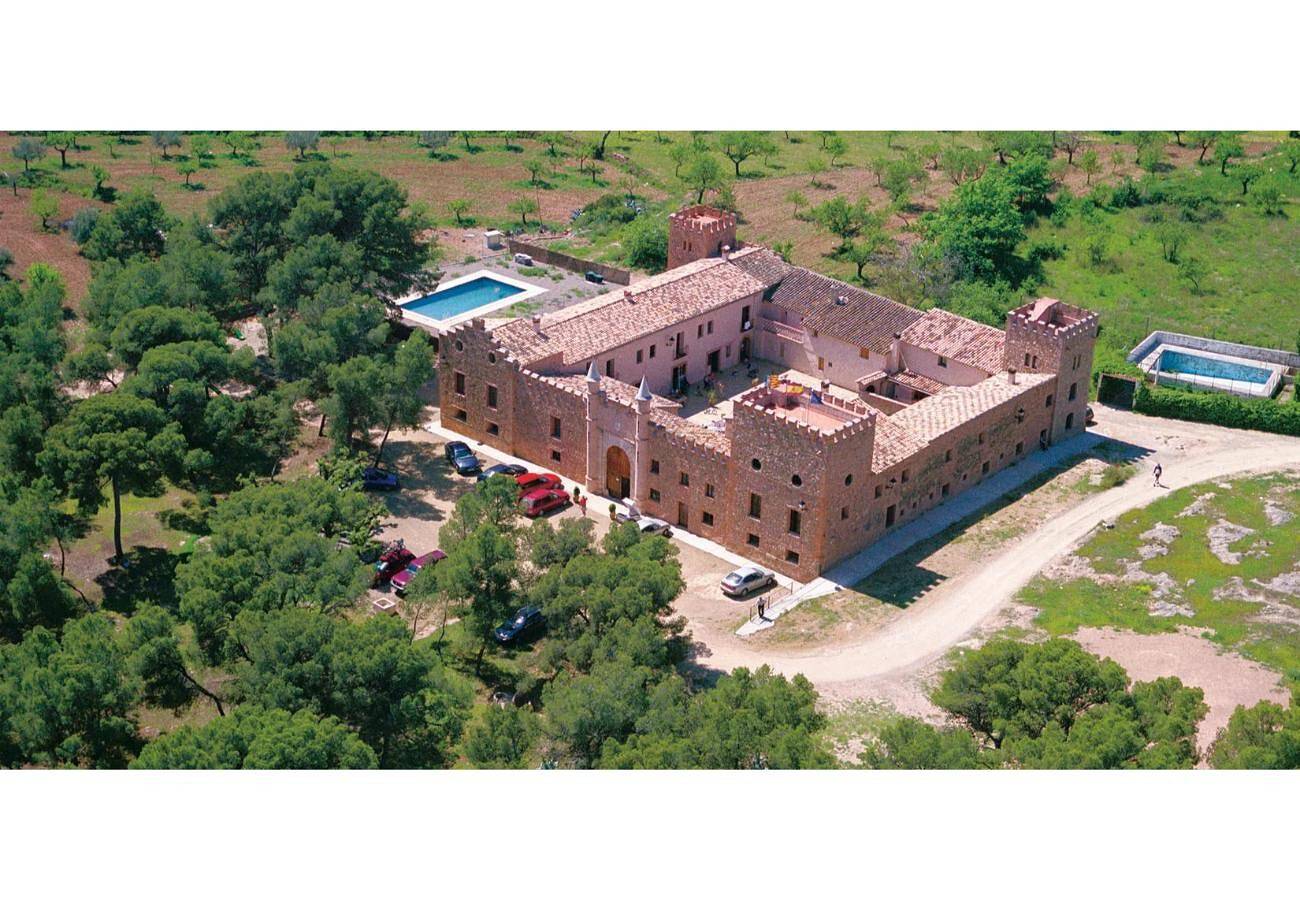 Apartamento entero, Apartamento 'Casa Maya' con vistas a la montaña, piscina compartida y jardín compartido in Altura (España), Provincia de Castellón