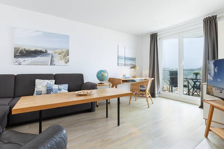 Ganze Ferienwohnung, Strandhotel Laboe Nr. 35 in Kieler Förde, Laboe