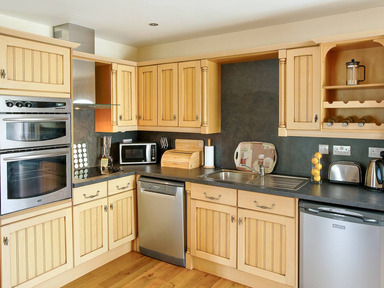 Upper Old Farmhouse in Freshwater East, Pembrokeshire