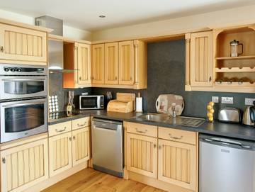 Holiday Rental for 4 People in Freshwater East, Pembrokeshire, Photo 4