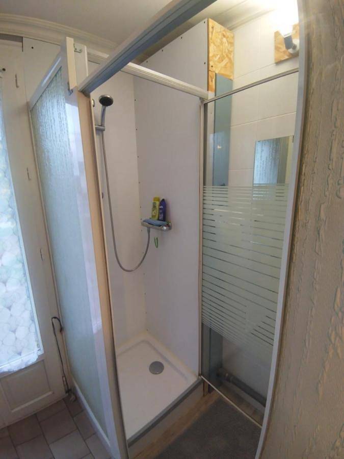 Double Room with Private Bathroom in Fatines, Sarthe