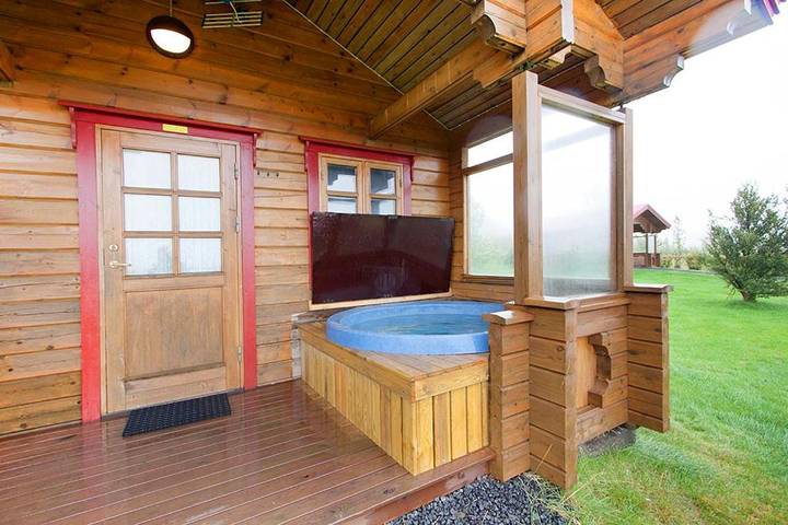 Chalet pour 5 personnes, avec terrasse et jacuzzi en Islande - 4
