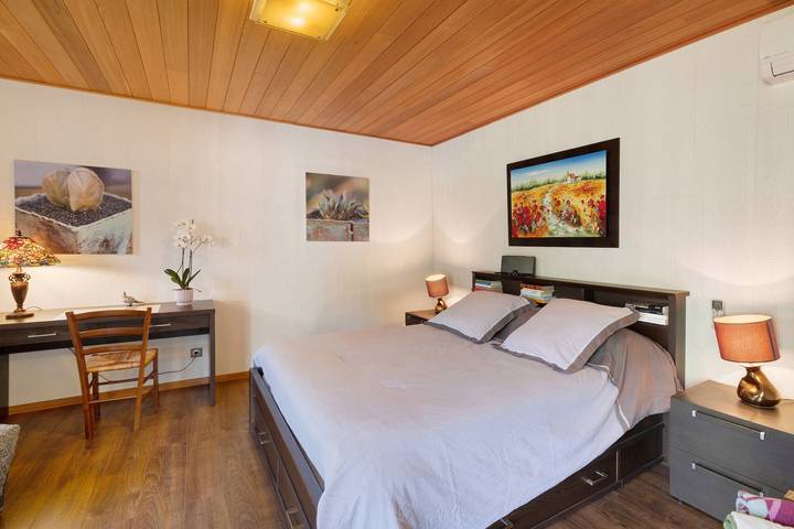 Natura Guest Room with Heated Pool – Vézère Valley
