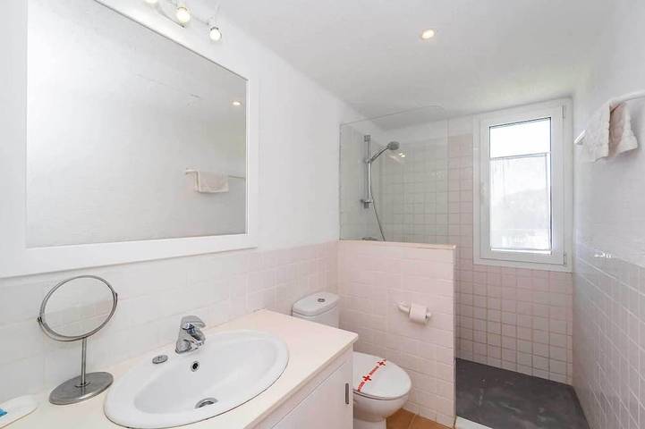 Binibeca Beautiful Villa Esmee - Swimming Pool c/w Wifi - 10 persons in Binibeca, Sant Lluís