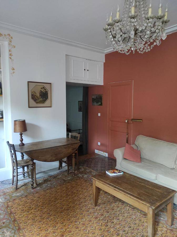 Appartement entier, One-Bedroom Apartment in Souppes-sur-Loing, Seine-et-Marne