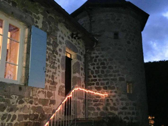 Gîte pour 4 personnes, avec jardin dans la Loire