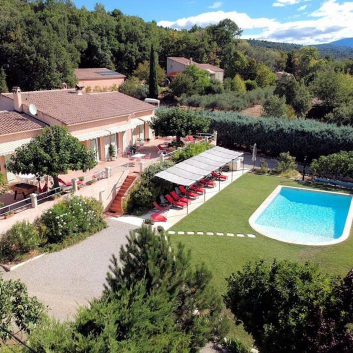 Chambre d’hôte pour 7 personnes, avec piscine et jardin en Provence - 4