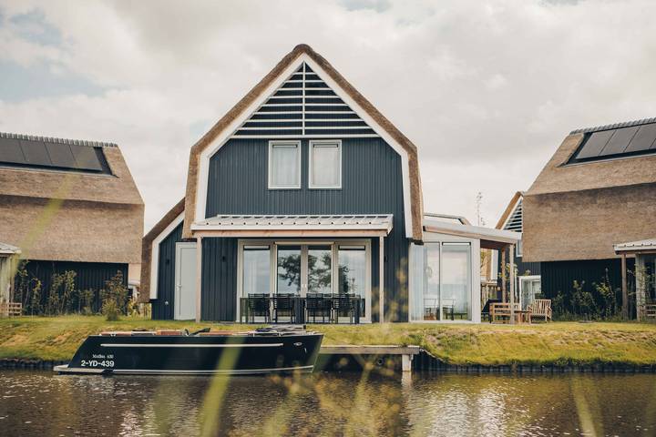 Ferienhaus für 6 Personen, mit Sauna und Seeblick sowie Garten