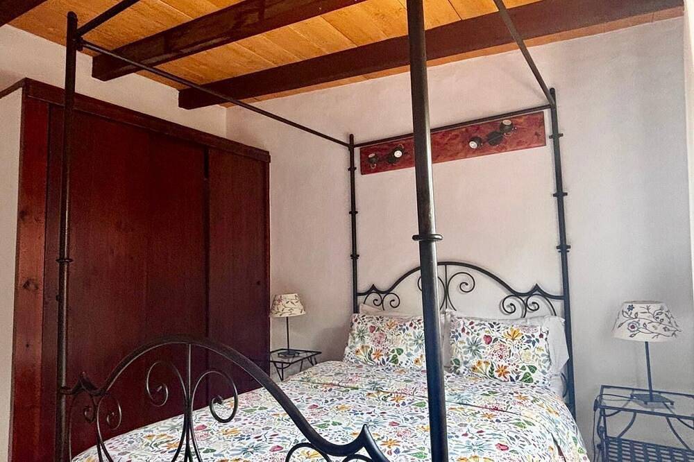 Villa confortable à Lajares avec jacuzzi privé et jardin, offres en septembre. in Lajares, La Oliva