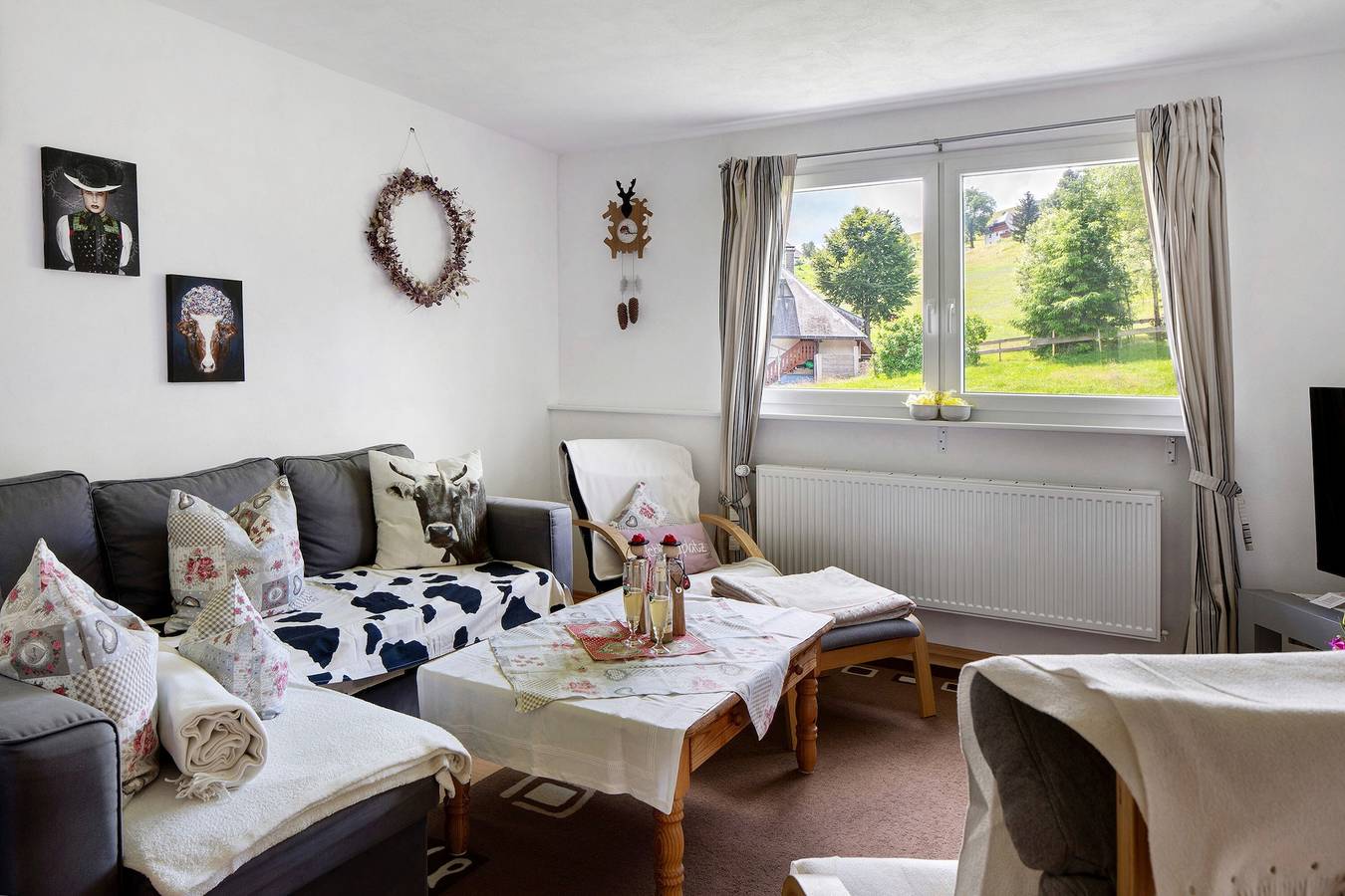 Ganze Wohnung, Ferienwohnung 'Melanie' mit Bergblick, Gemeinschaftsterrasse und Wi-Fi in Hofsgrund, Oberried