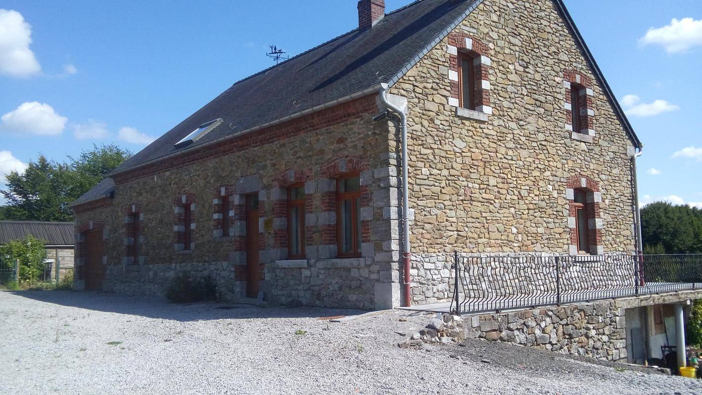 La hutte du petit père in Bérelles, Avesnes-sur-Helpe