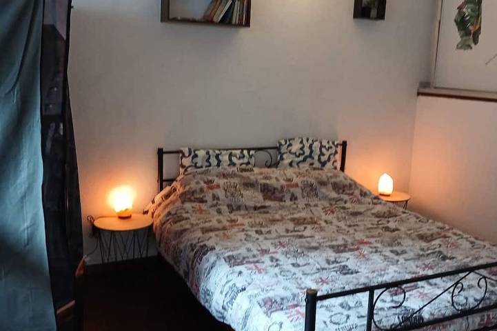 Gîte pour 3 personnes à Savignac-les-Ormeaux - 2