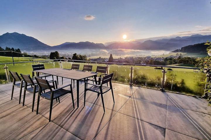 Ferienhaus für 8 Personen, mit Balkon und Garten in Ofterschwang