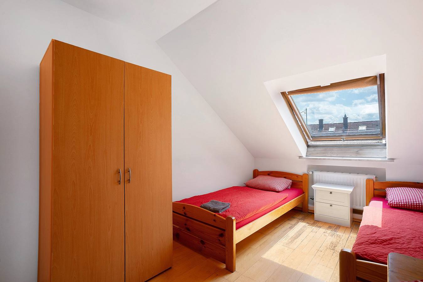 Knödelhof 'Zimmer C', 2-Bett-Zimmer mit gemeinsamer Terrasse und Wlan in Putzbrunn, Oberbayern