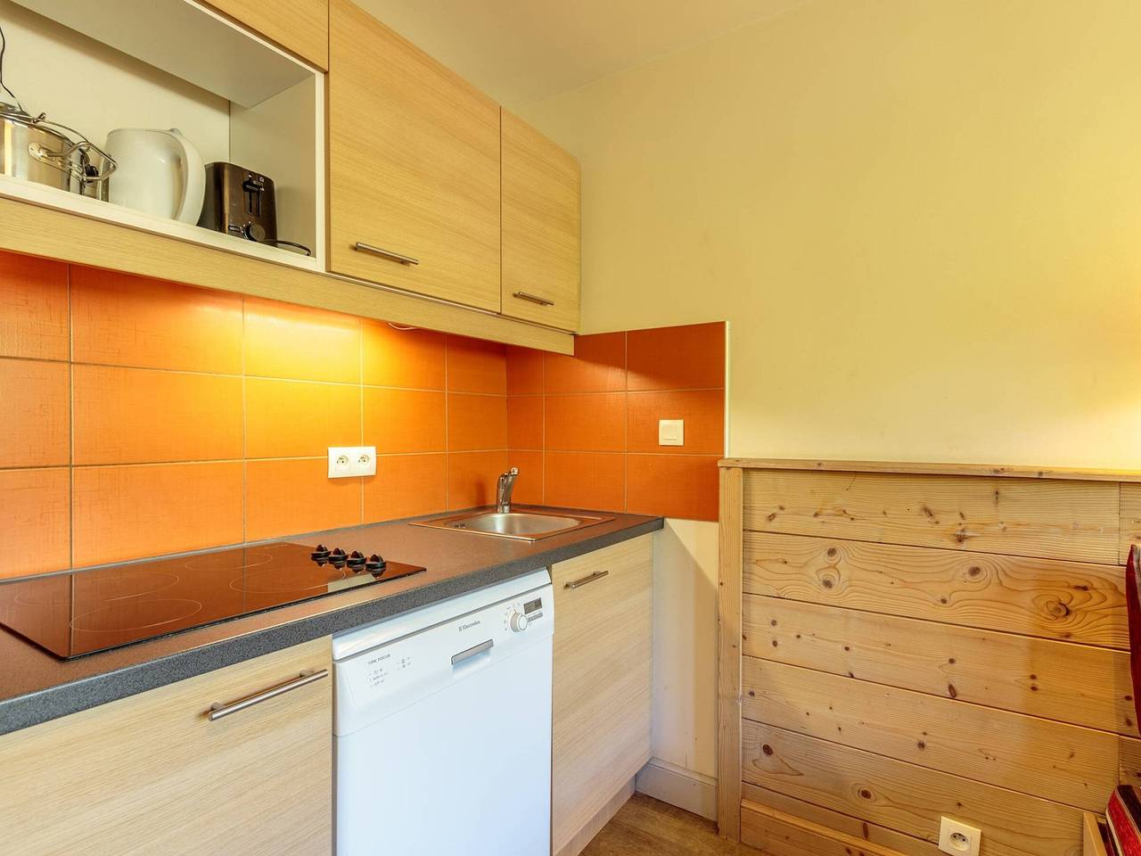 Appartement entier, Appartement lumineux avec balcon, Wi-Fi & piscine chauffée à Plagne 1800 in La Plagne, La Plagne-Tarentaise