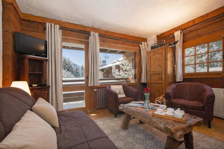 Chalet pour 4 personnes, avec balcon et piscine, adapté aux familles à Chamonix-Mont-Blanc - 3