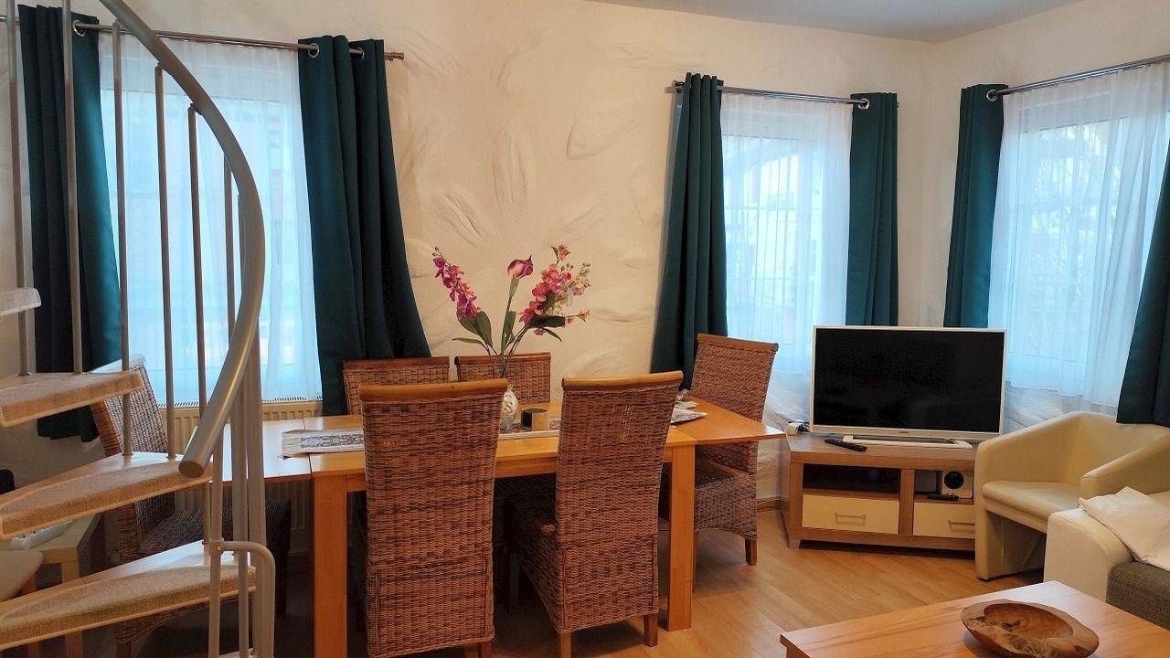 Ganze Ferienwohnung, Ferienwohnung für 8 Personen (95 m²) in Schalkenmehren in Schalkenmehren, Vulkaneifel