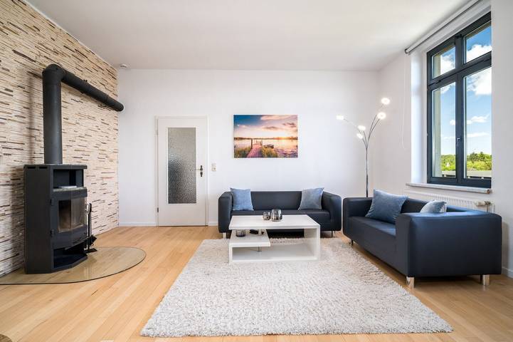 Ganze Wohnung, Ferienwohnung „BlueSea“ im Herzen von Malchow mit Seeblick und Kamin in Malchow, Fleesensee
